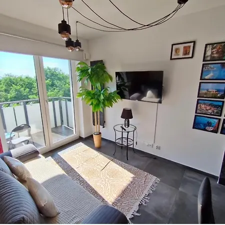 Διαμέρισμα Stanczyka 4 *